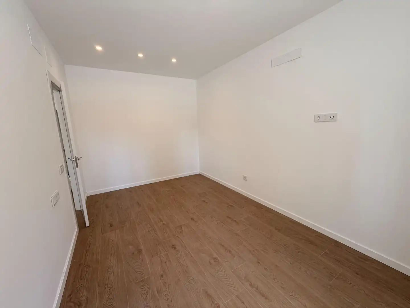 Ground floor for sale in Torremolinos  with Alarm