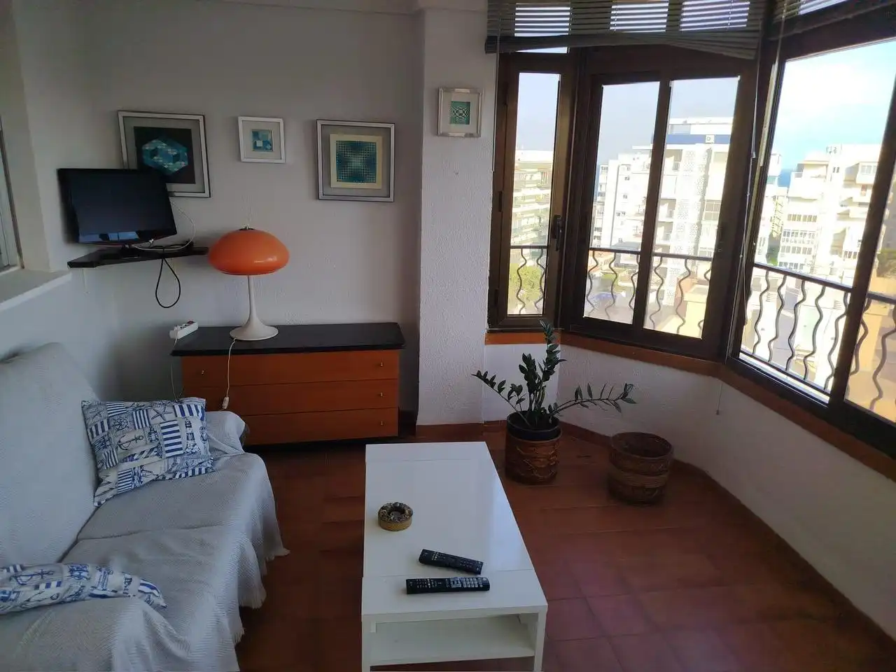 Wohnzimmer von Wohnungen zur Miete in Benicasim / Benicàssim mit Privatgarten, Terrasse und Gemeinschaftspool