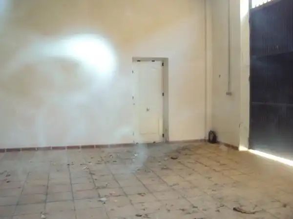 Gewerbefläche zum Verkauf in Avenida DEPORTIVA, imagen 3