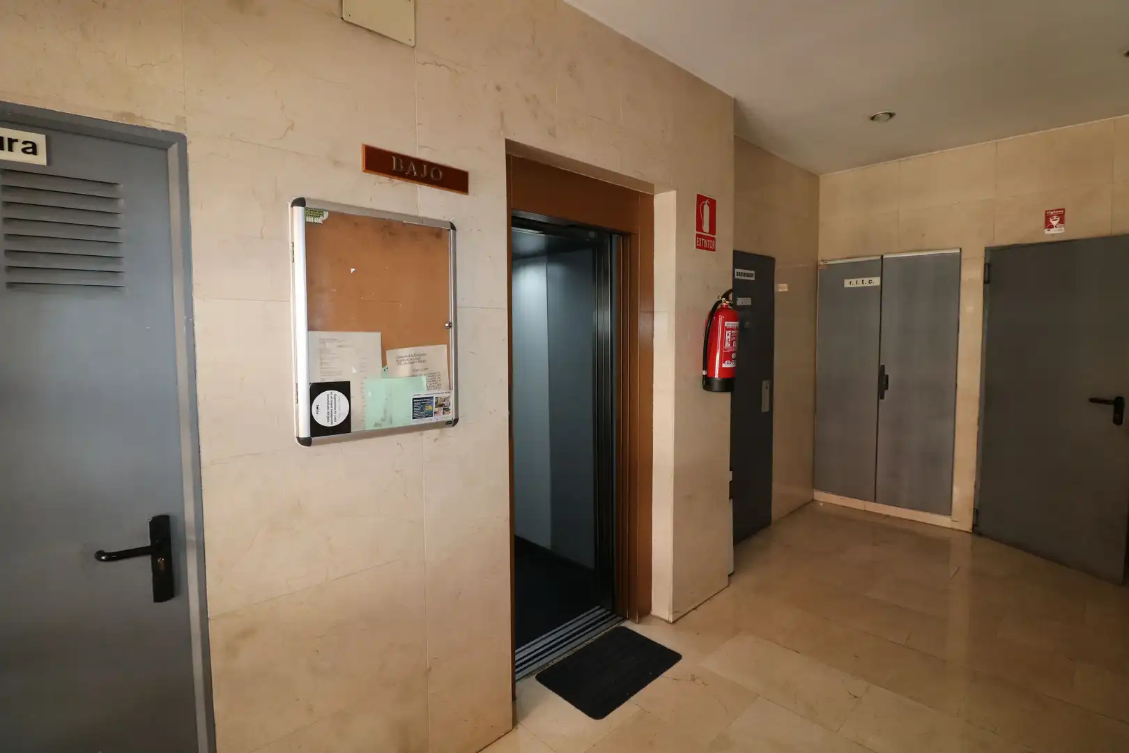 Garaje en venta en Calle Ricardo de la Vega, 6, Centro