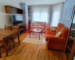 Sala d'estar de Apartament de lloguer en San Andrés del Rabanedo amb Calefacció, Terrassa i Traster