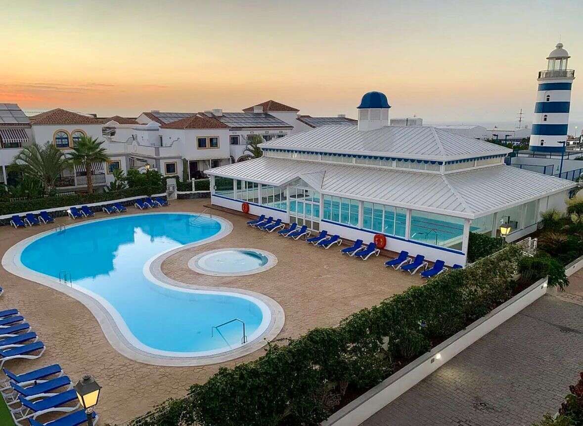 Swimming pool of Flat for sale in La Orotava  with Terrace, Furnished and Community pool