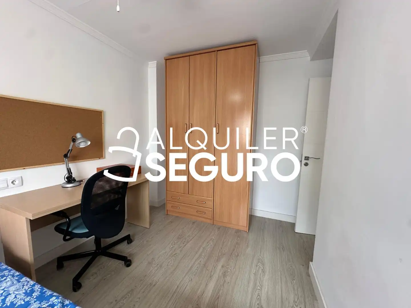 Bedroom of Flat for rent in Torrent  with Air Conditioner, Terrace and Furnished