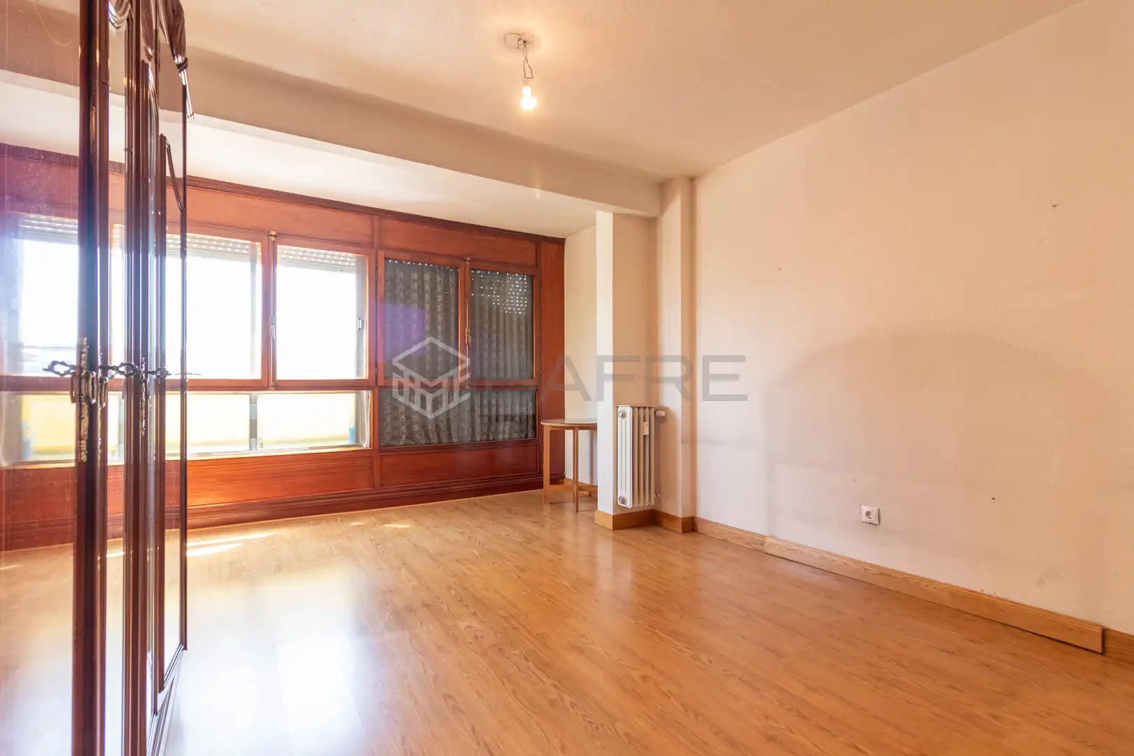 Habitación de Piso en venta en Madrid con Calefacción y Terraza