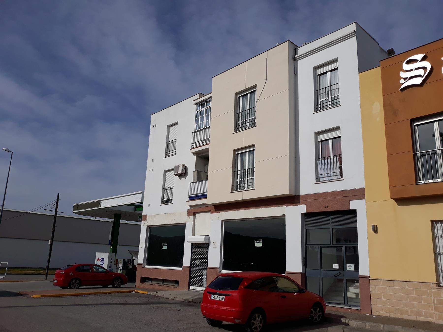 Exterior view of Garage for sale in Villamartín