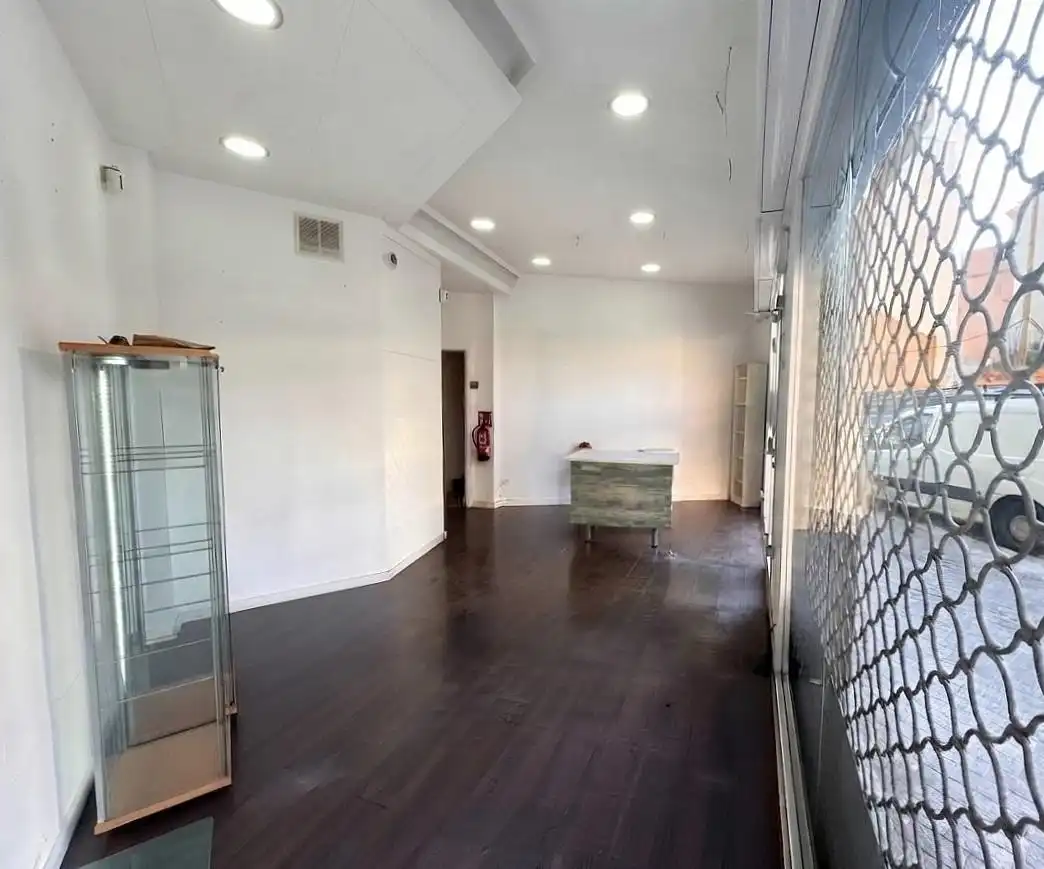 Local comercial de lloguer a Avenida CATALUNYA, imagen 3