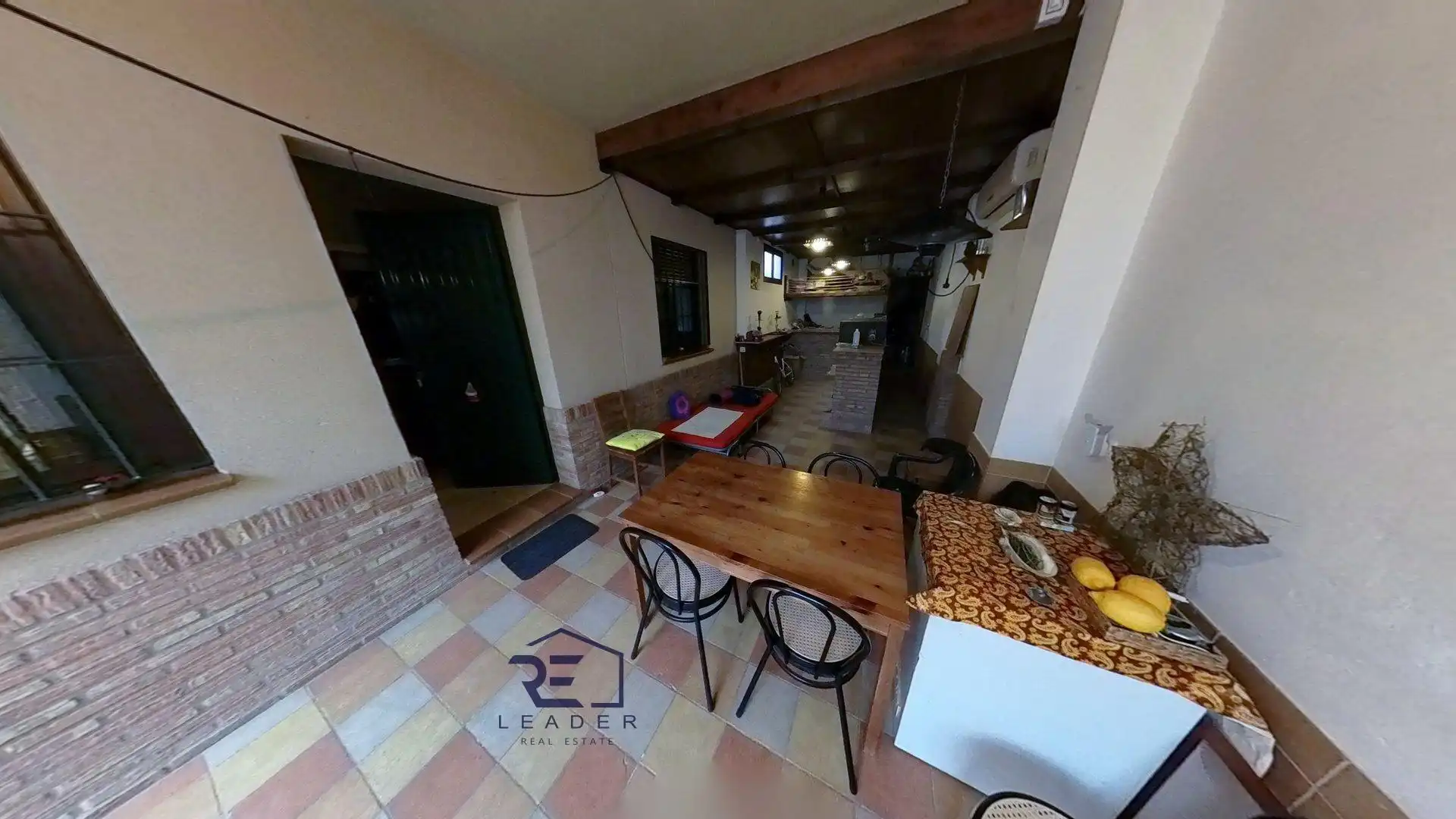 Casa adosada en venta en Guillena con Aire acondicionado, Terraza y Trastero