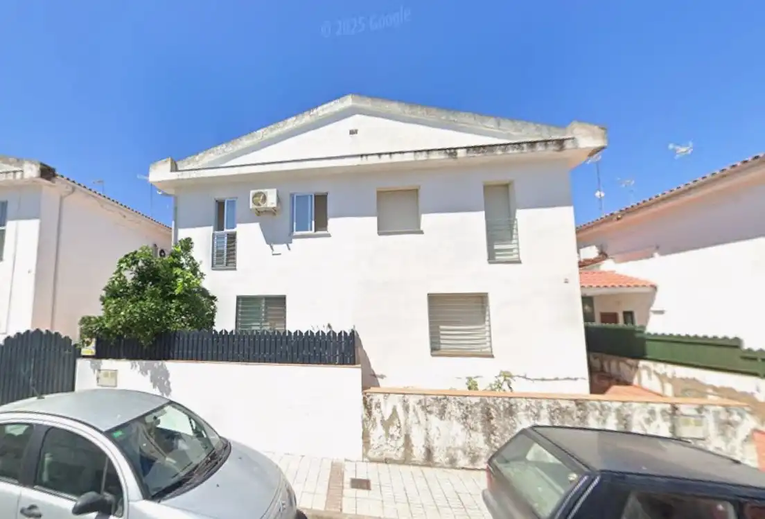 Vista exterior de Casa adosada en venta en Casar de Cáceres