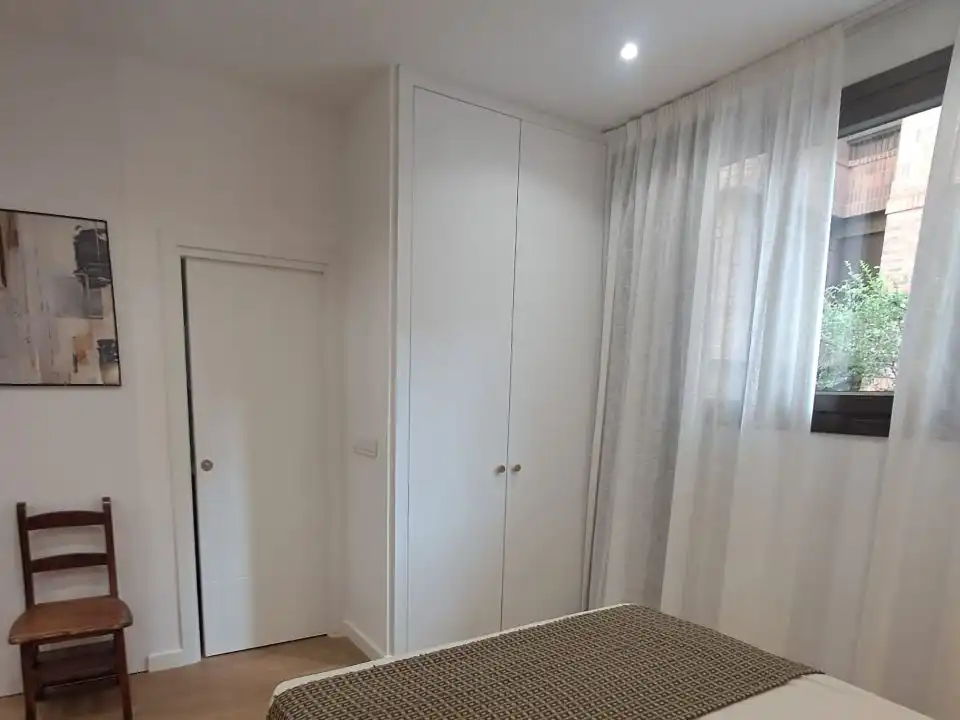 Bedroom of Apartments for sale in  Granada Capital  with Air Conditioner, Swimming Pool and Balcony
