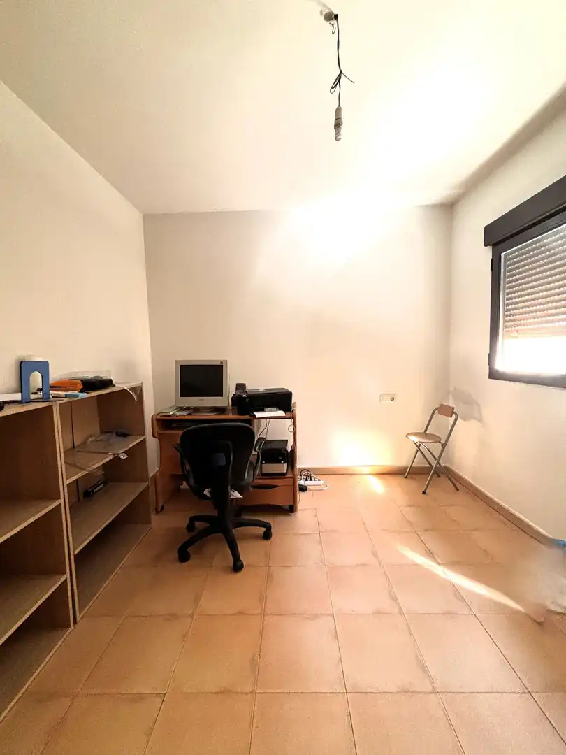 Houses for sale in Polán  with Air Conditioner, Heating and Private garden