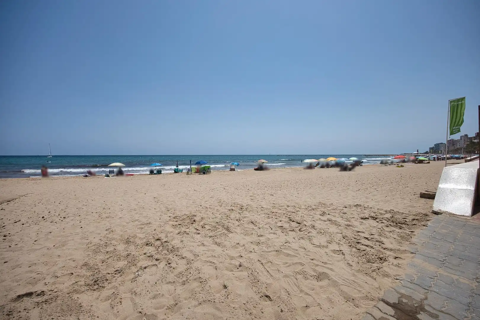 Außenansicht von Wohnungen zur Miete in El Campello mit Klimaanlage, Terrasse und Möbliert