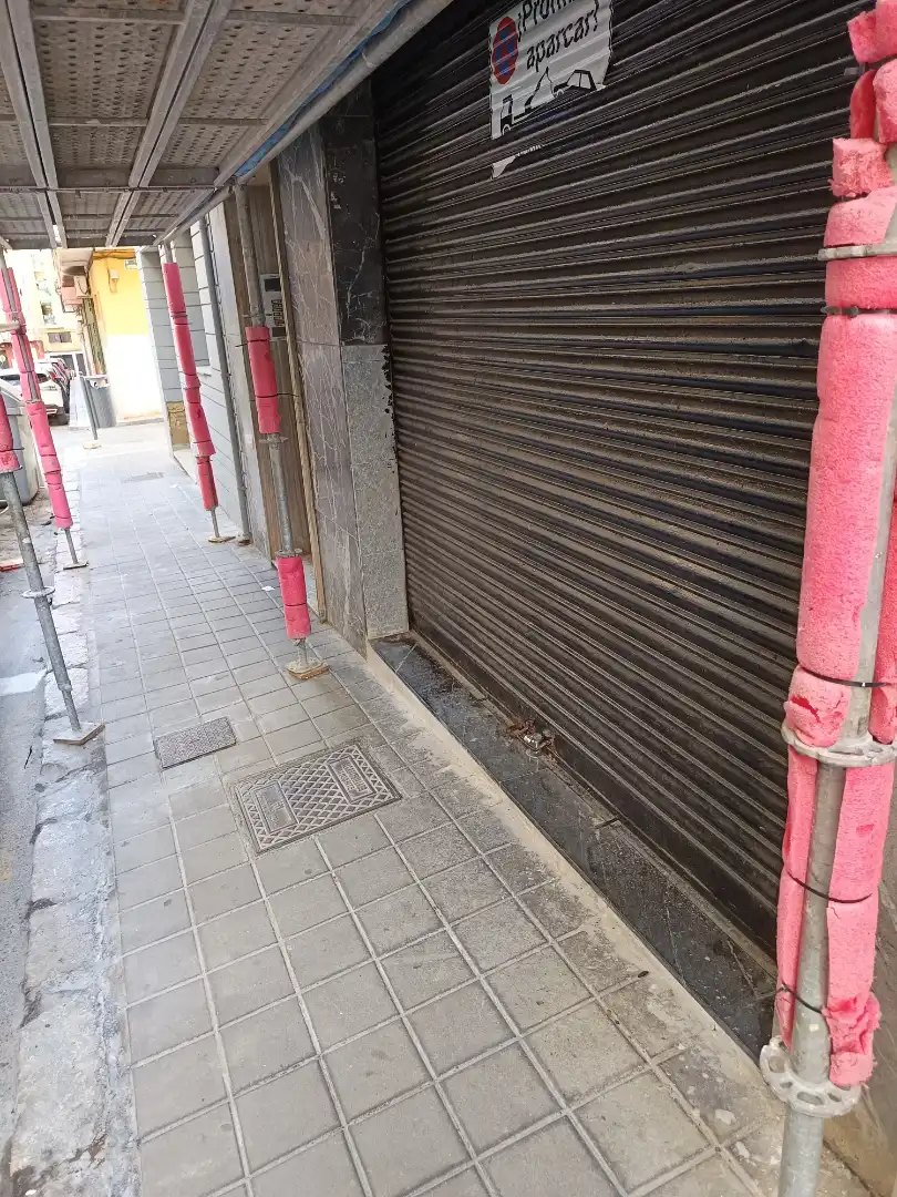 Local comercial en venda a Calle de Donoso Cortés