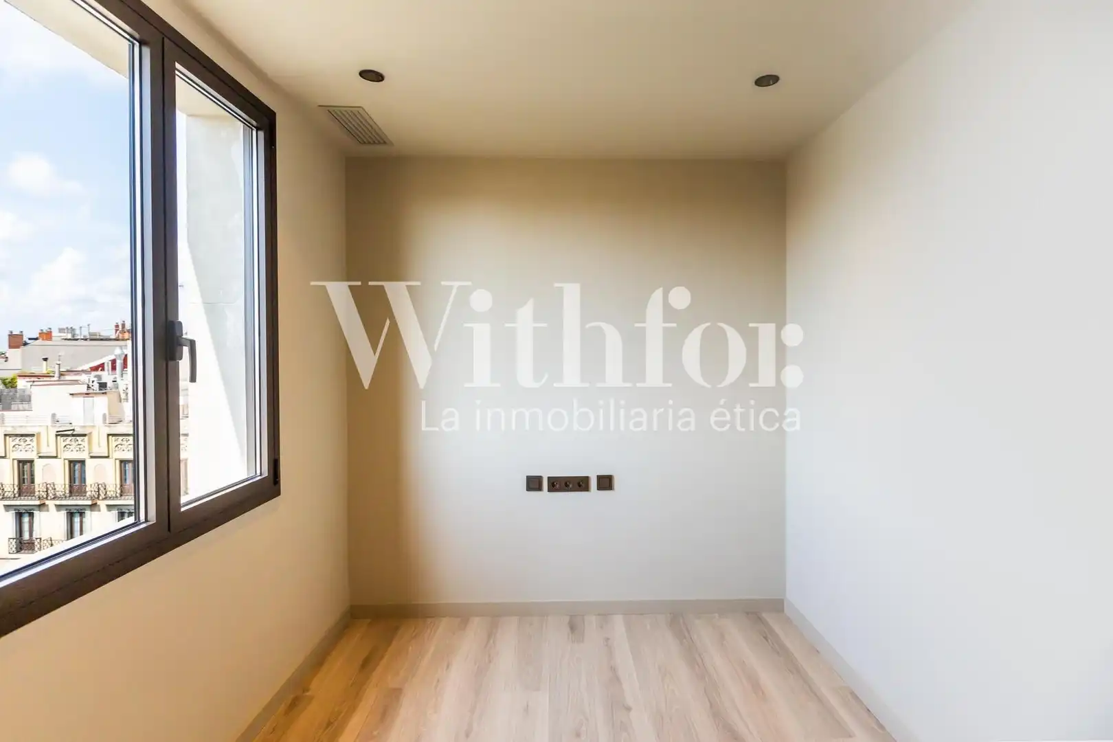 Habitación de Ático en venta en Barcelona con Calefacción, Terraza y Balcón