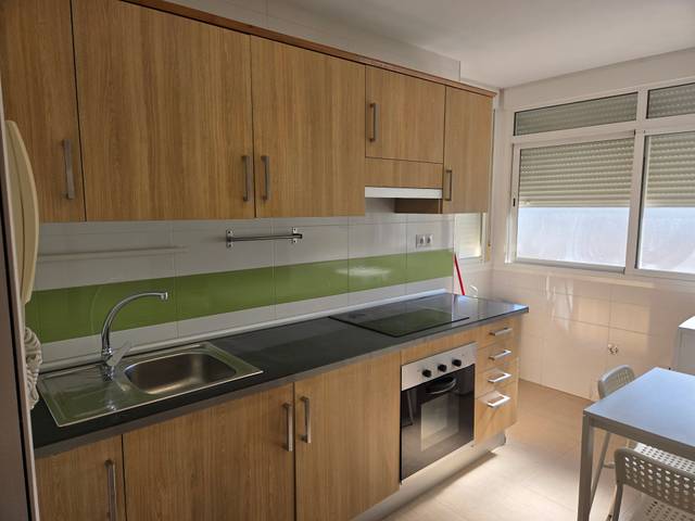 Piso en Alquiler en Calle Lope de Rueda en Los Almendros - El Limonero - El Tomillar