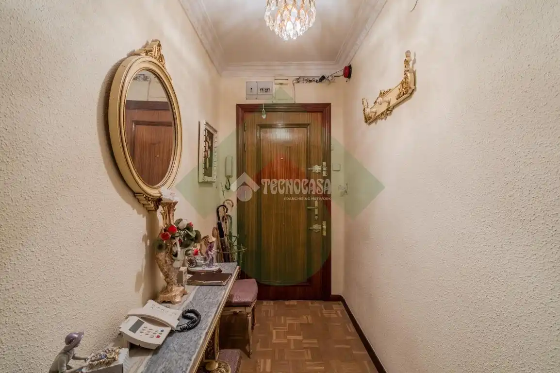 Flat for sale in Villaverde