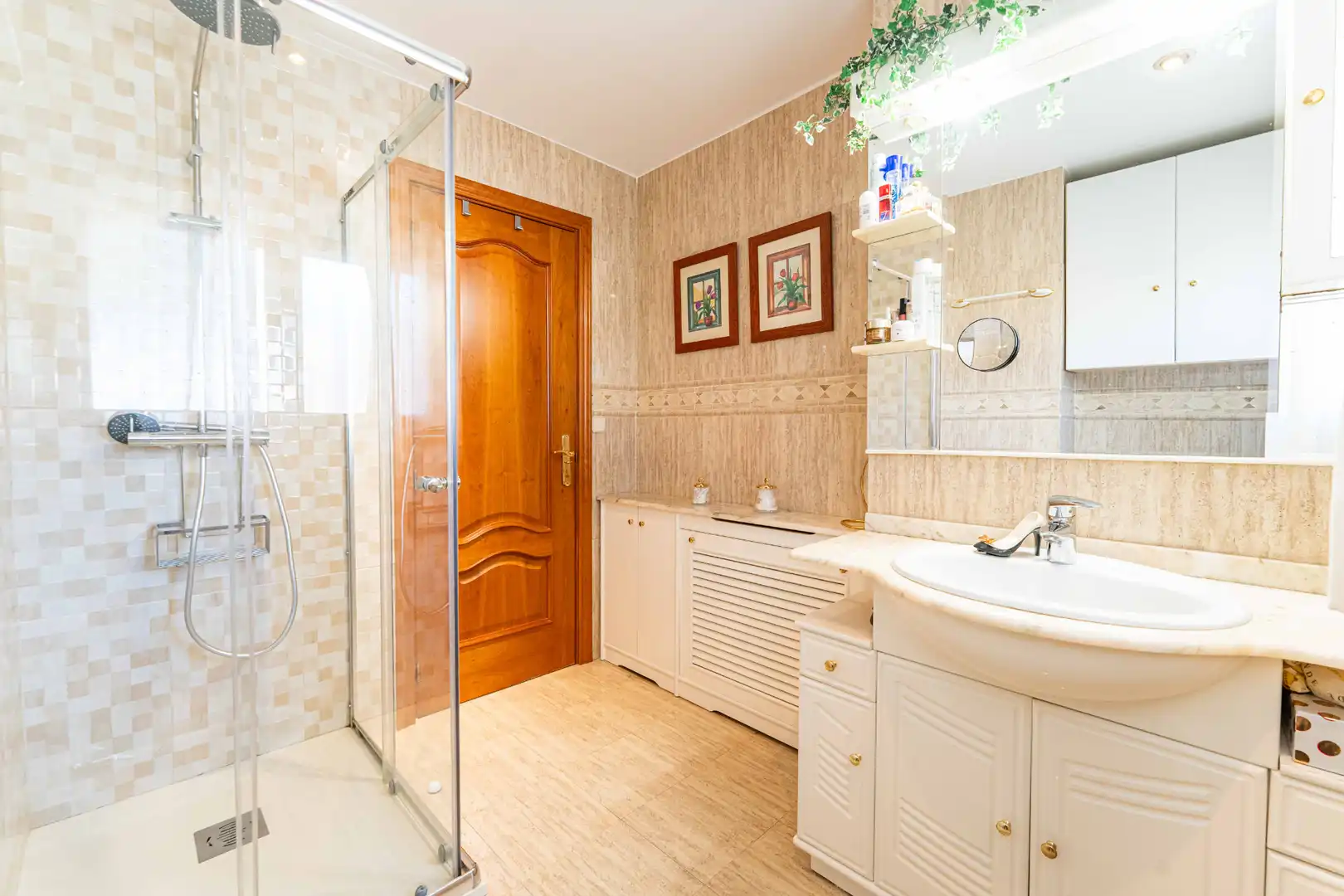 Bathroom of Houses for sale in Alpedrete  with Furnished