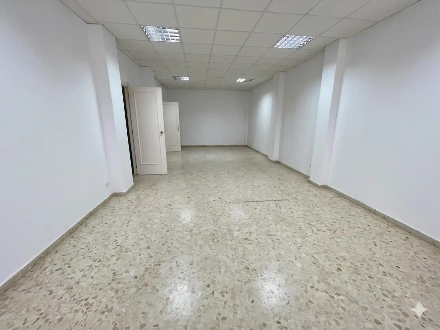 Local comercial en venda a Calle VIRGEN DE LOS DESAMPARADO, imagen 5