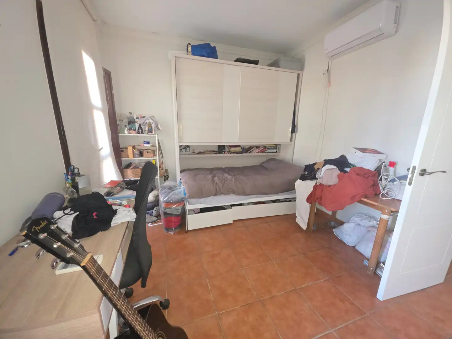 Habitación de Casa adosada en venta en Dos Hermanas con Aire acondicionado, Calefacción y Jardín privado