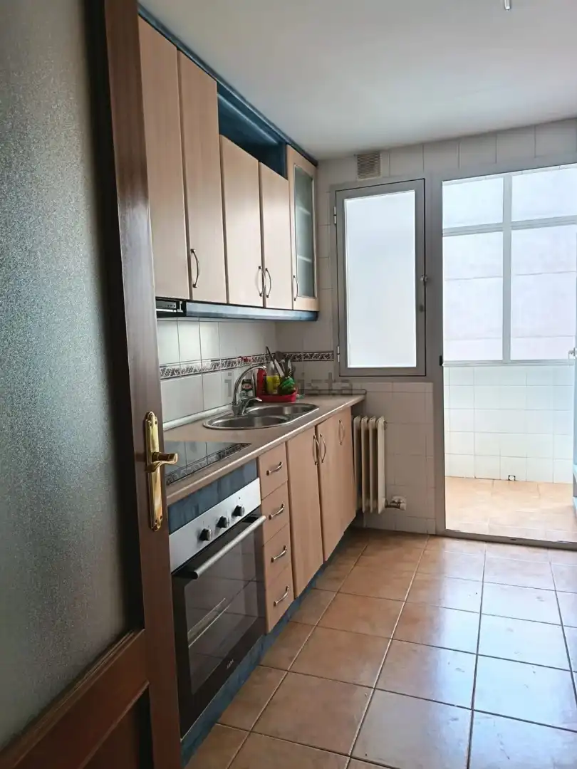 Cocina de Piso de alquiler en Granada con Calefacción, Amueblado y Lavadora