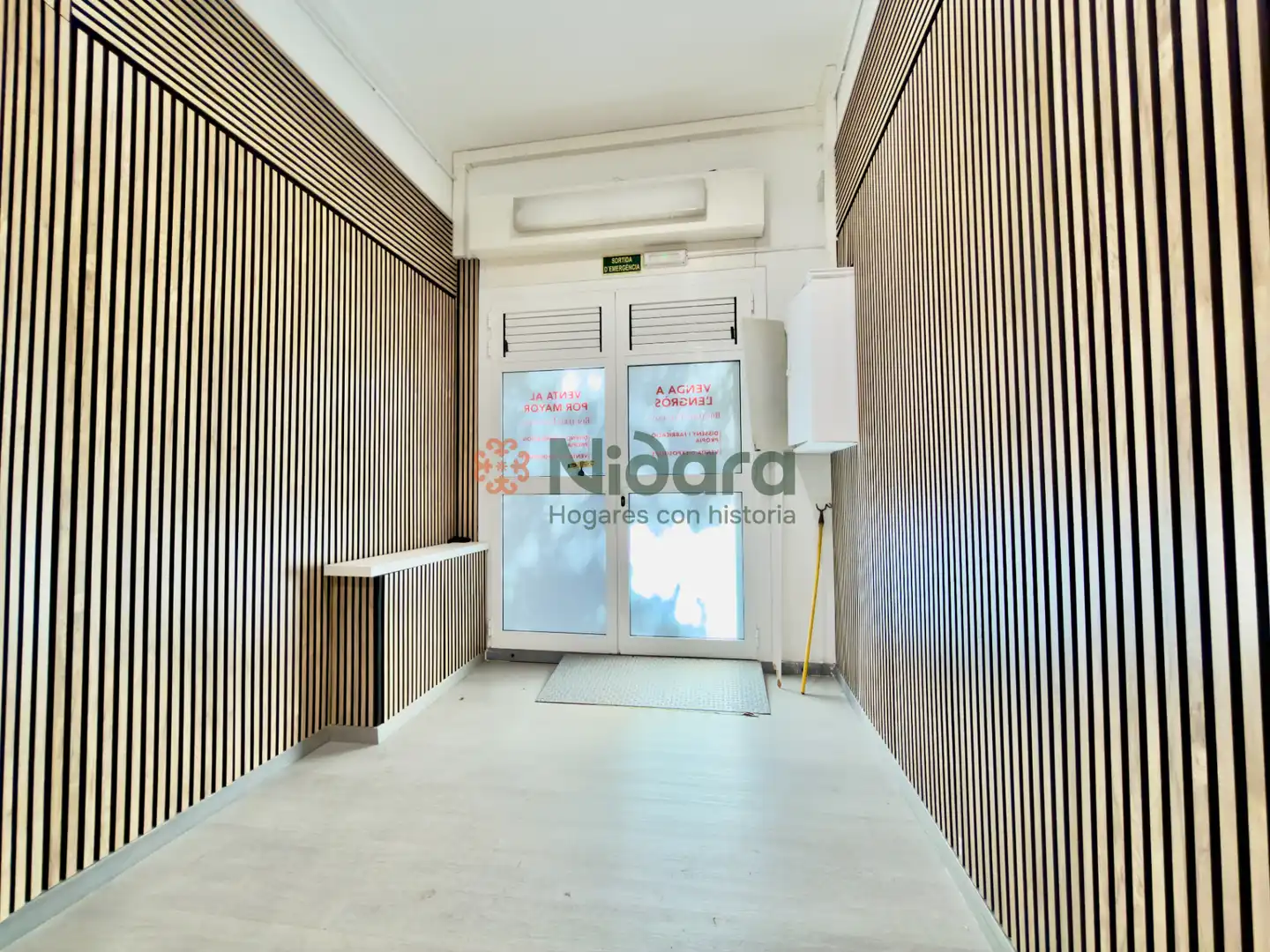 Local comercial de lloguer a Carrer de Floridablanca, imagen 8