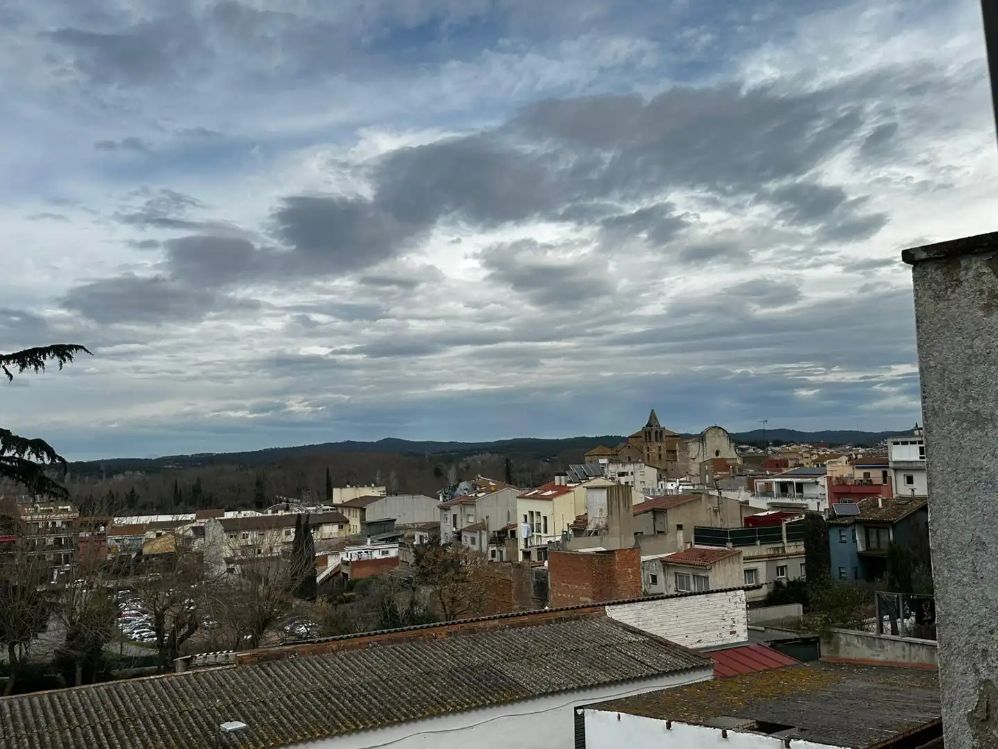 Vista exterior de Pis en venda en Tordera amb Calefacció, Terrassa i Balcó