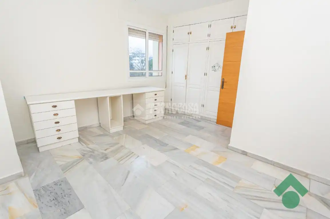 Bedroom of Flat for sale in Algeciras