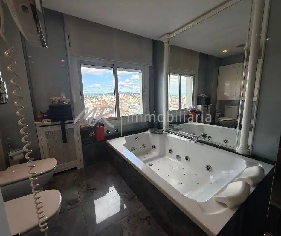 Baño de Piso en venta en Granollers con Aire acondicionado, Calefacción y Trastero