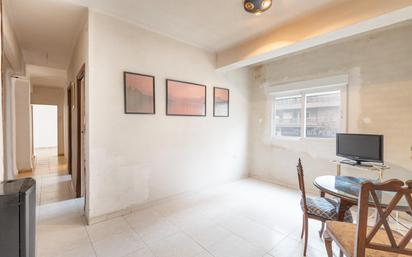 Dining room of Flat for sale in  Granada Capital