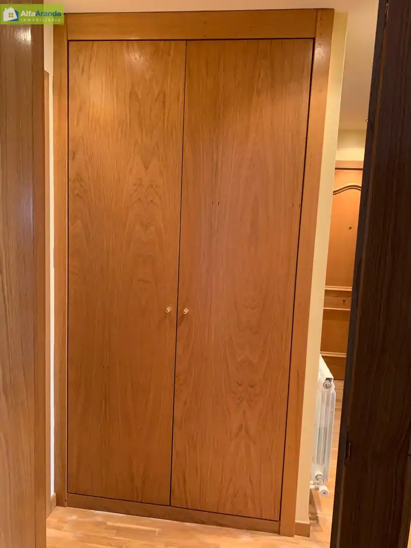 Dormitori de Pis en venda en Aranda de Duero amb Parquet, Traster i Balcó