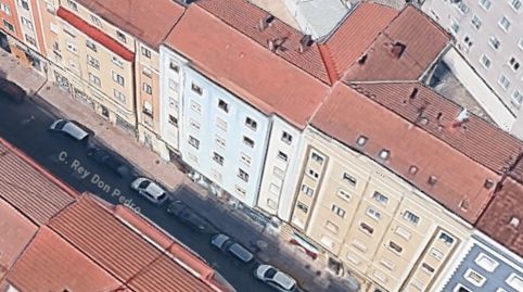 Foto 4 de Piso en venta en Burgos - Cl Rey Don Pedro, Los Vadillos - R. Sanitaria - Pozanos, Burgos Capital