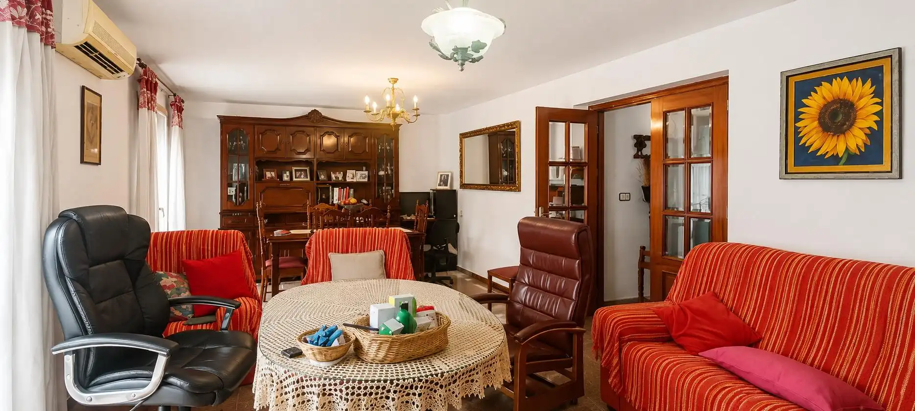 Sala d'estar de Casa o xalet en venda en Montefrío amb Traster