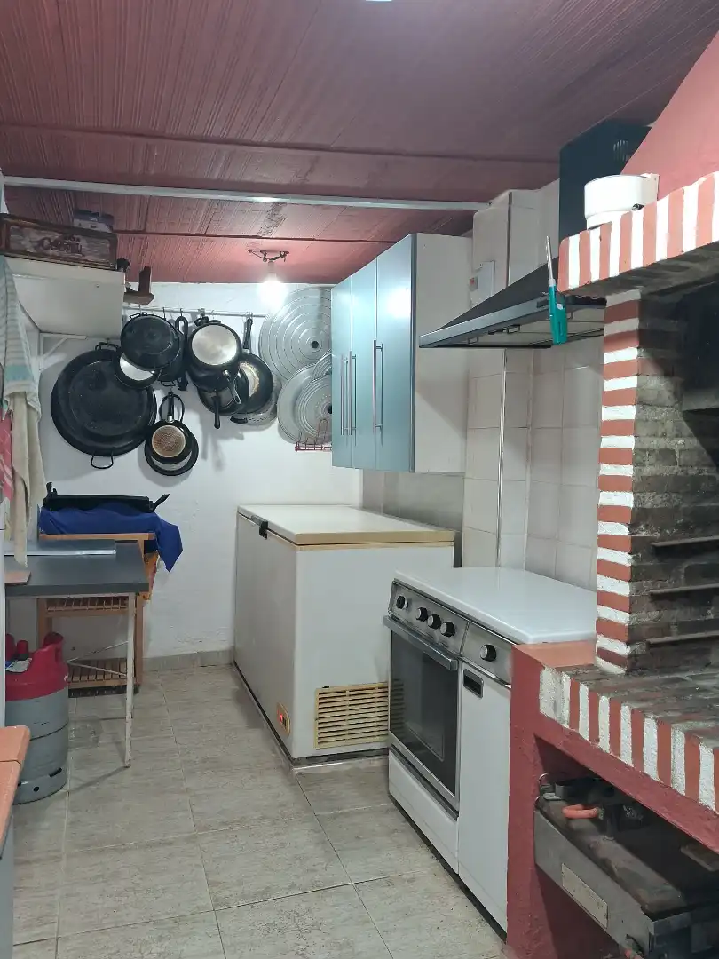 Cocina de Casa o chalet en venta en Castilleja de la Cuesta con Aire acondicionado, Calefacción y Jardín privado