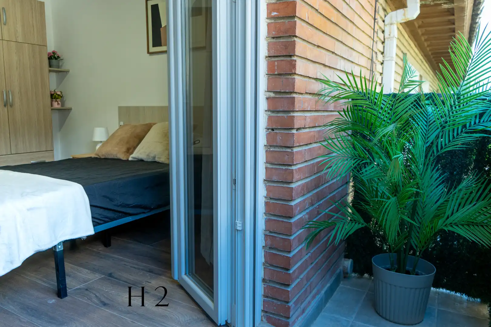 Balcony of Flat for share in Zaragoza  with Air Conditioner, Heating and Private garden