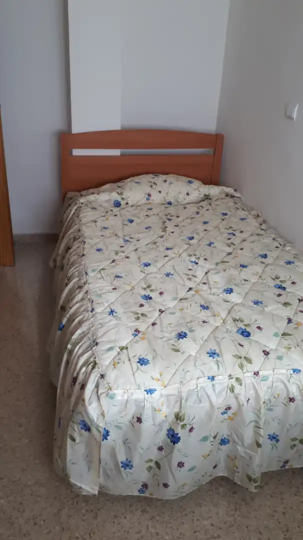 Schlafzimmer von Wohnung zur Miete in Granada mit Klimaanlage, Heizung und Möbliert