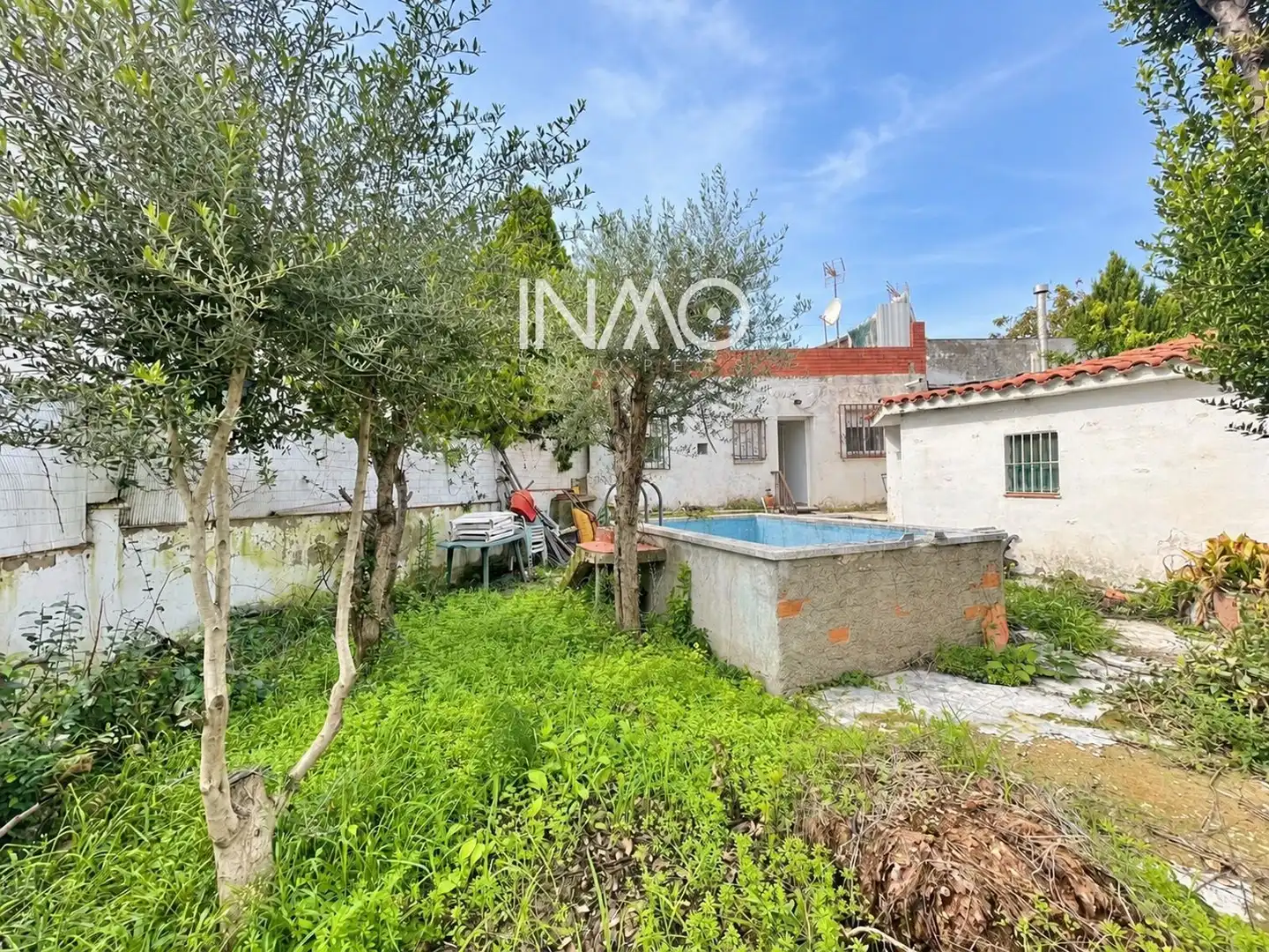 Exterior view of Houses for sale in Can Vallhonrat