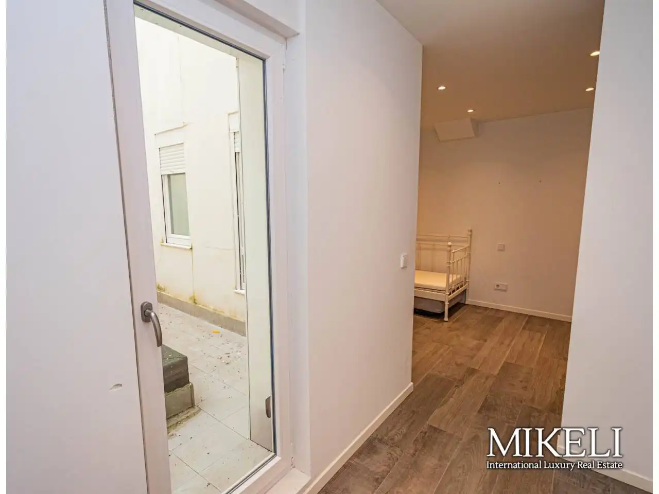 Flat with terrace to rent in Calle Hernán Cortés, imagen 14