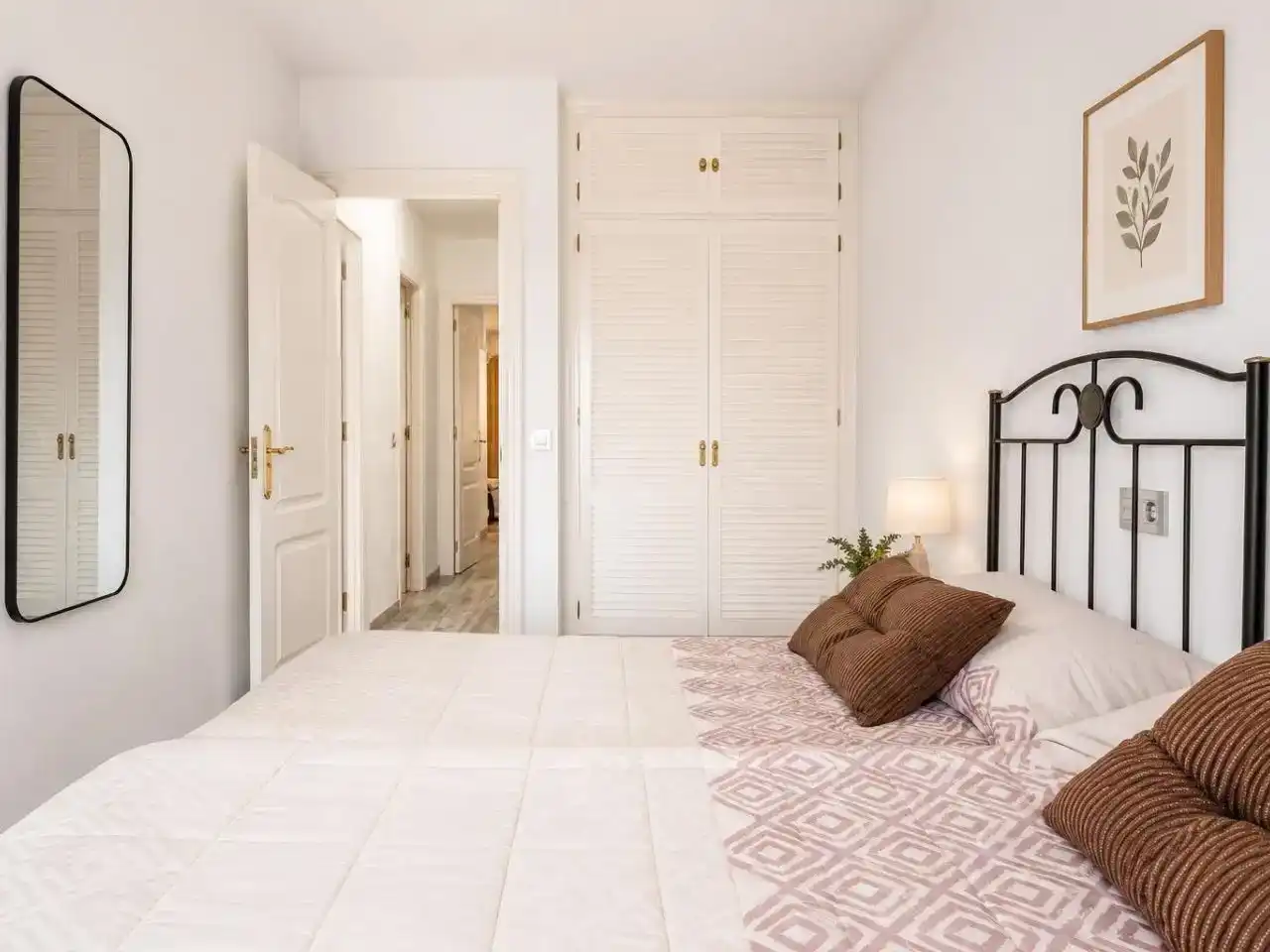 Habitación de Casa adosada en venta en Estepona con Aire acondicionado