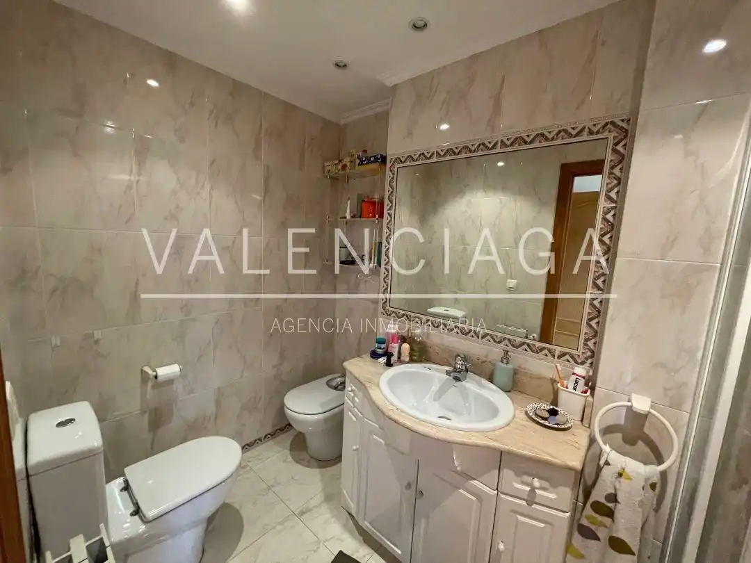 Flat with terrace to rent in José Maria Sert Plaza, imagen 26