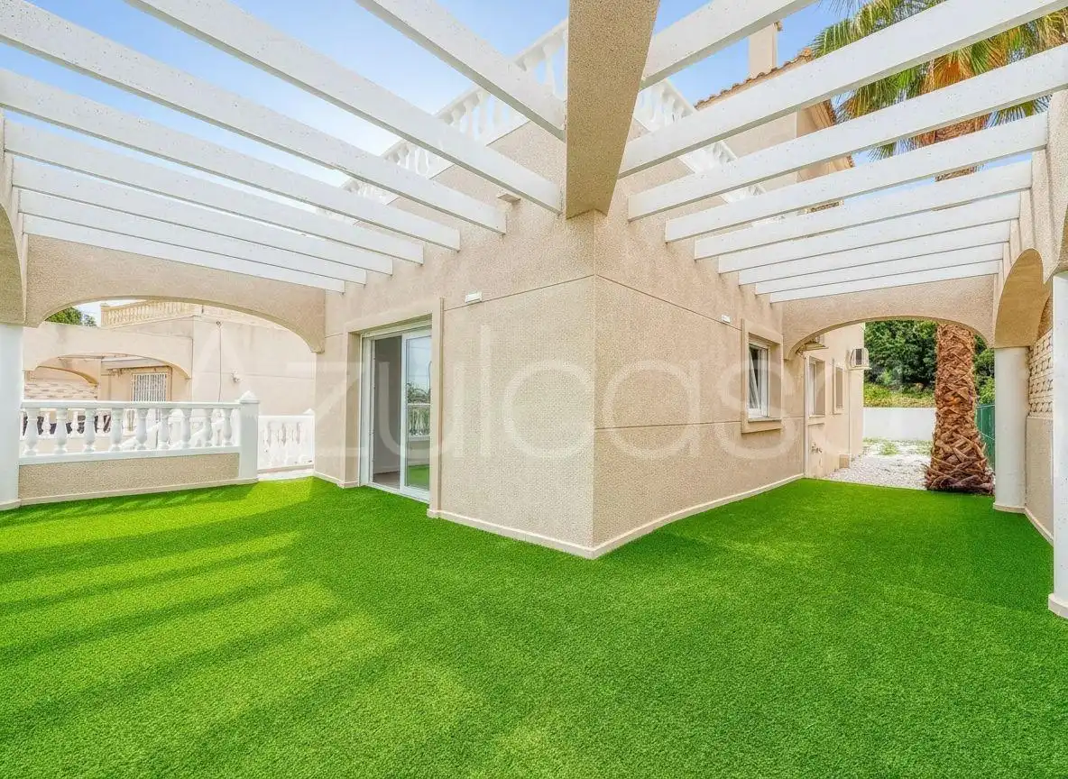 Terrace of Detached homes for sale in El Campello  with Air Conditioner, Terrace and Alarm