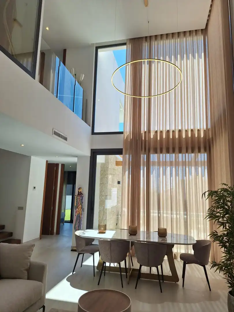 Chalet con piscina en venta en Golf Bahía, imagen 8