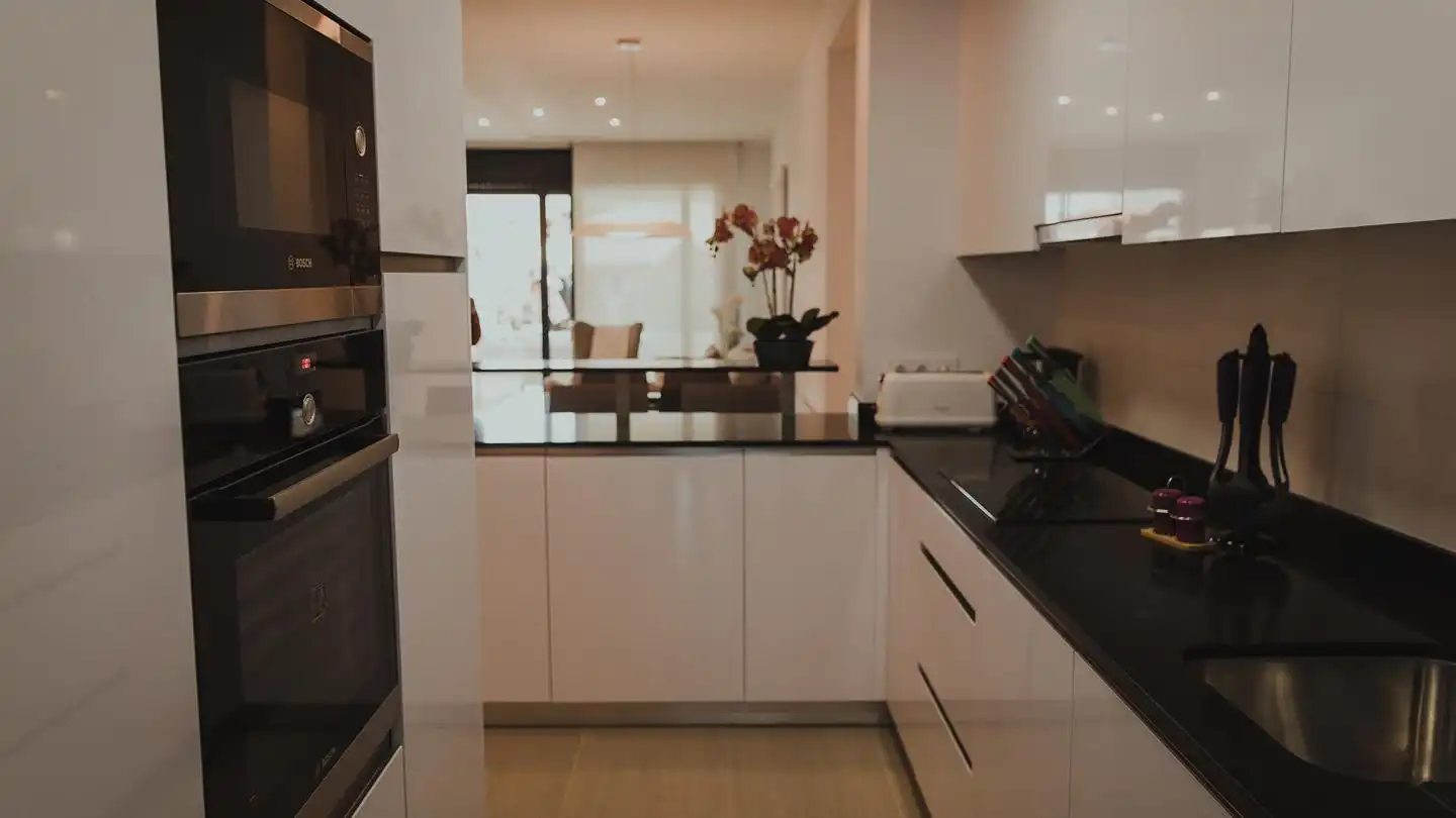 Kitchen of Flat for sale in Estepona  with Air Conditioner and Terrace