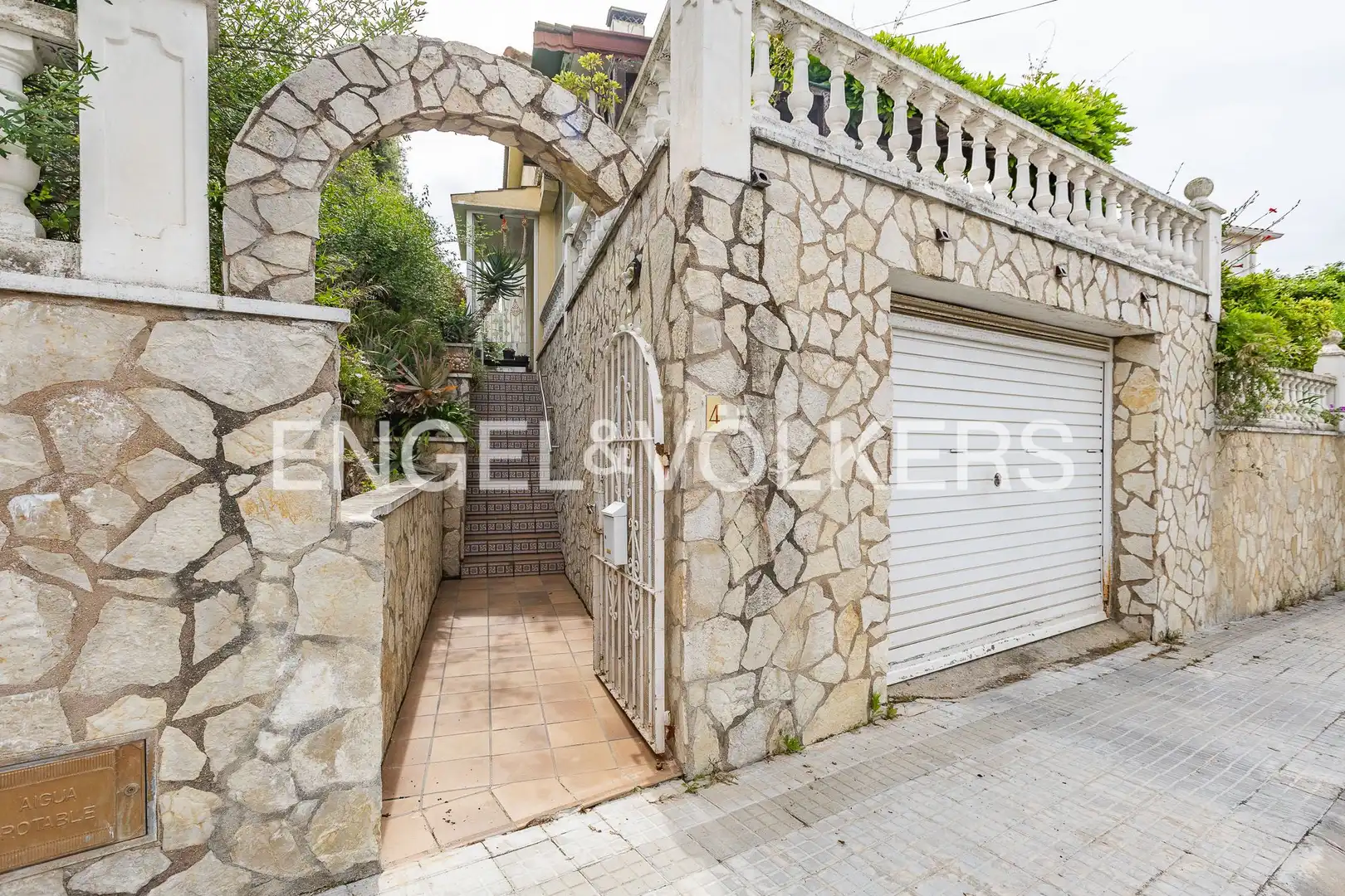 Exterior view of Houses for sale in Arenys de Mar  with Heating, Private garden and Terrace