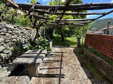 Casa con giardino in vendita a Gata