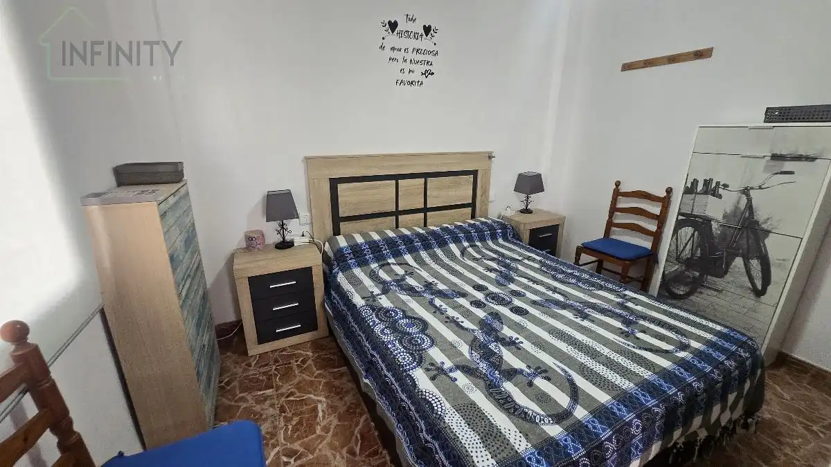 Habitación de Apartamento de alquiler en Piles con Aire acondicionado, Calefacción y Terraza