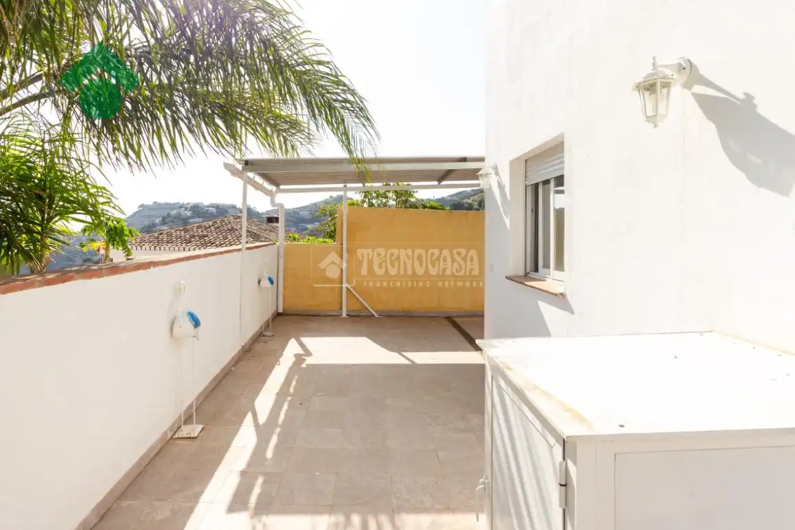 Terrace of Detached homes for sale in Almuñécar  with Furnished