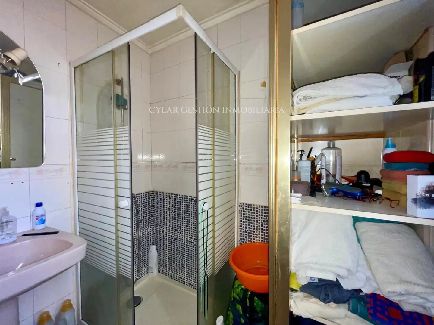 Bathroom of Attic for sale in Salamanca  with Heating, Terrace and Balcony