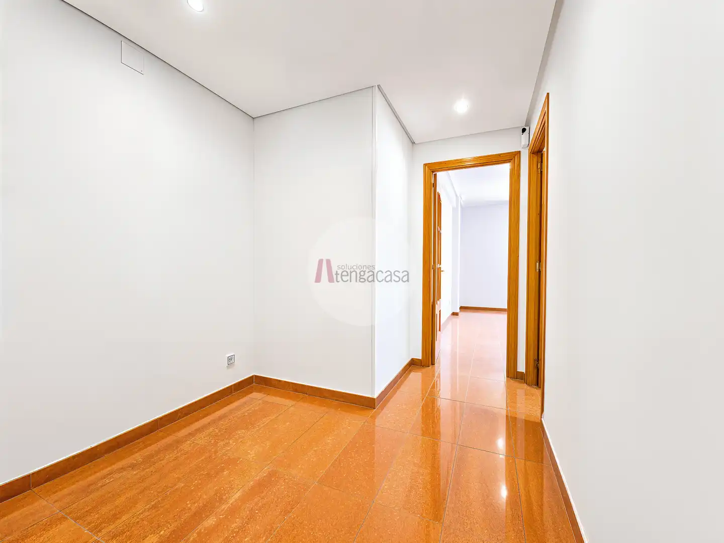 Flat for rent in Madrid  with Air Conditioner, Heating and Oven