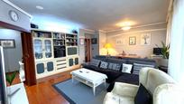 Living room of Flat for sale in Getxo 