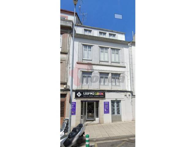 Edificio en Venta en A Milagrosa