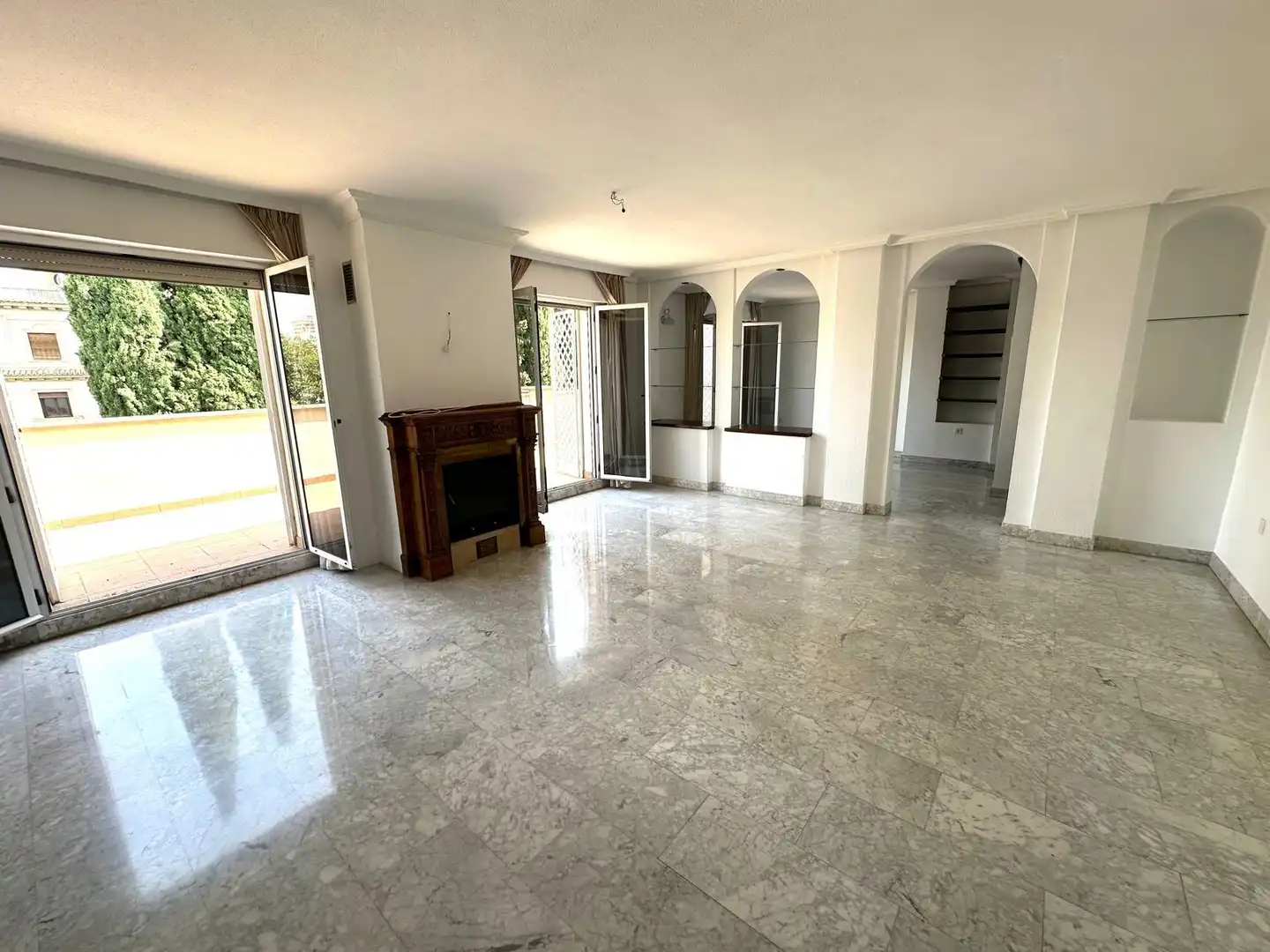 Sala de estar de Piso de alquiler en Granada con Aire acondicionado, Calefacción y Terraza